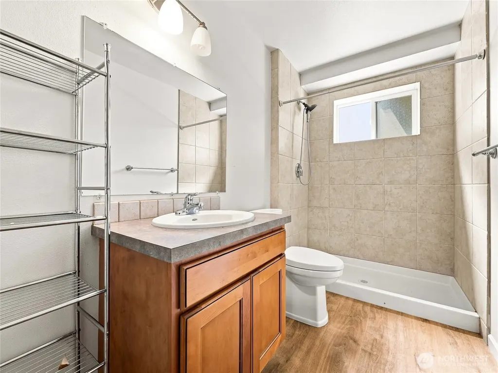 12629 SE 277th Place Kent WA 98030