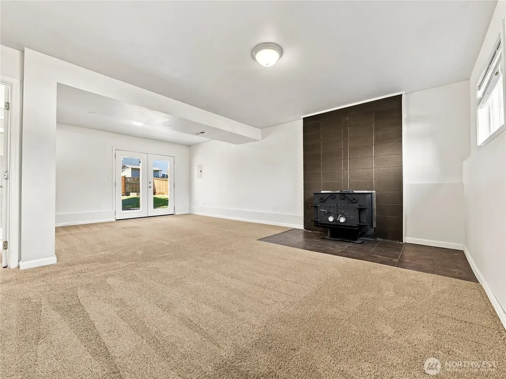 12629 SE 277th Place Kent WA 98030