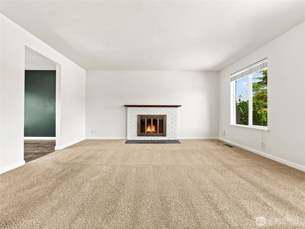 12629 SE 277th Place Kent WA 98030