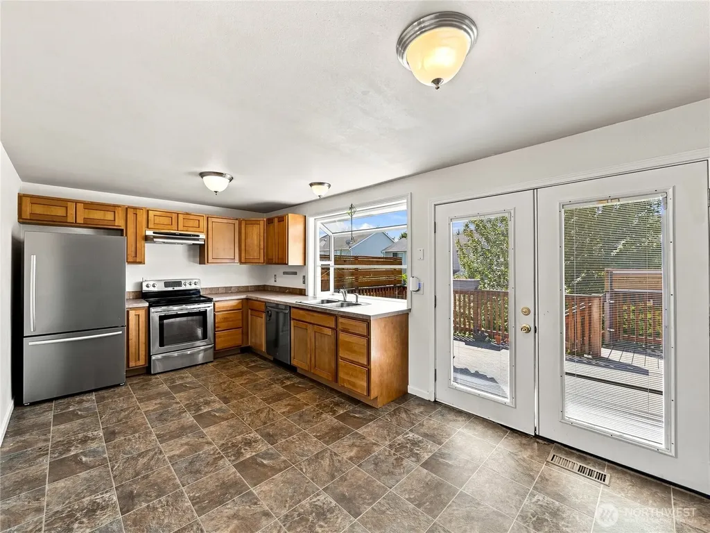 12629 SE 277th Place Kent WA 98030