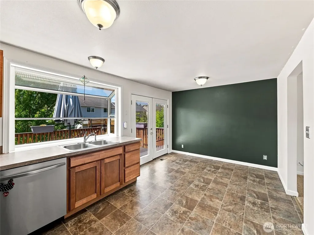 12629 SE 277th Place Kent WA 98030