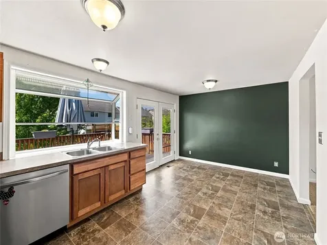12629 SE 277th Place Kent WA 98030