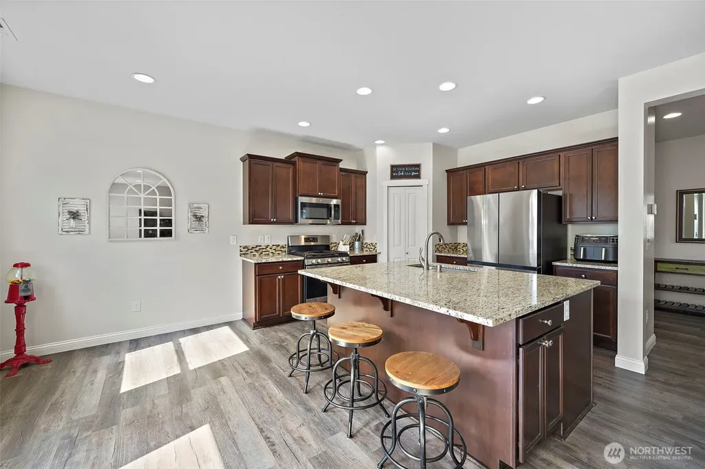 722 Williams Street NW Orting WA 98360