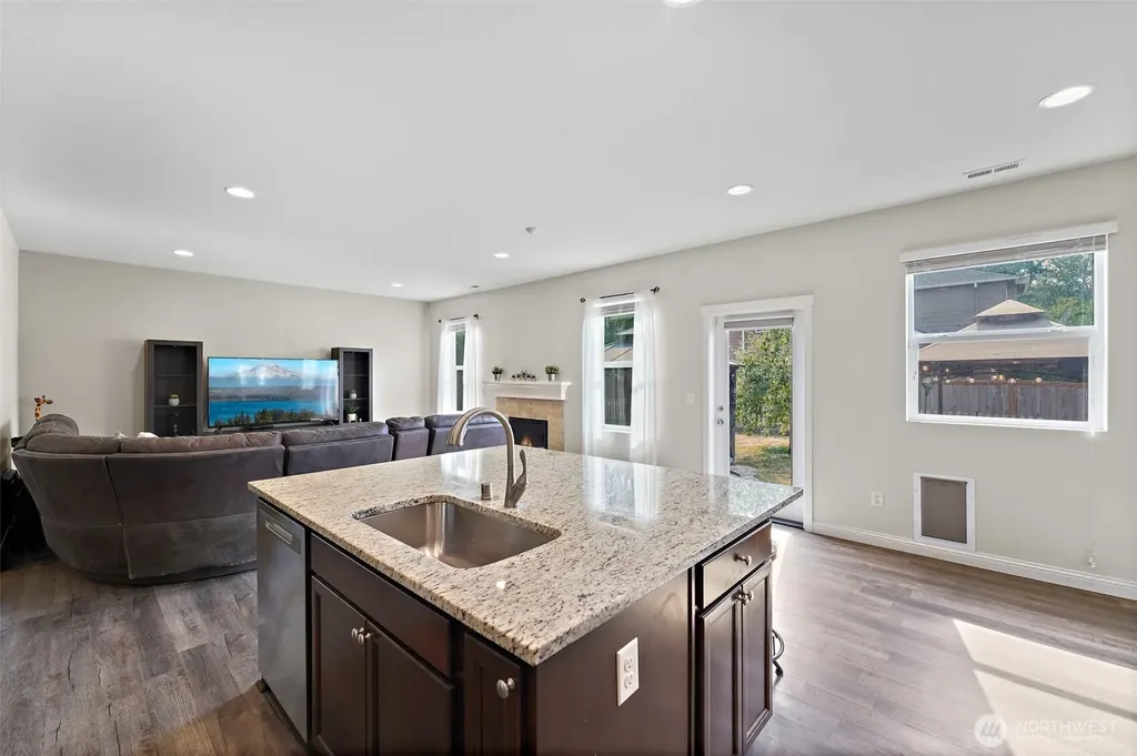 722 Williams Street NW Orting WA 98360