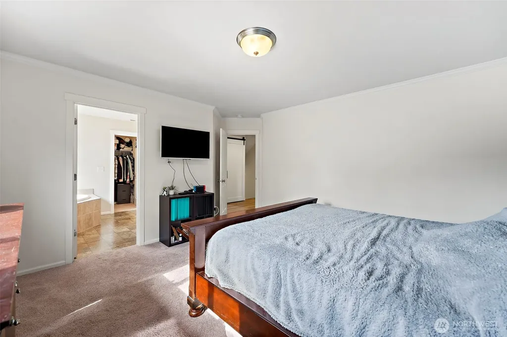 722 Williams Street NW Orting WA 98360