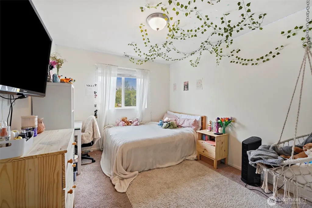 722 Williams Street NW Orting WA 98360