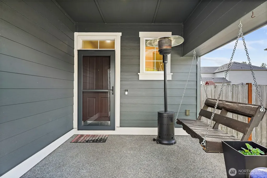 722 Williams Street NW Orting WA 98360