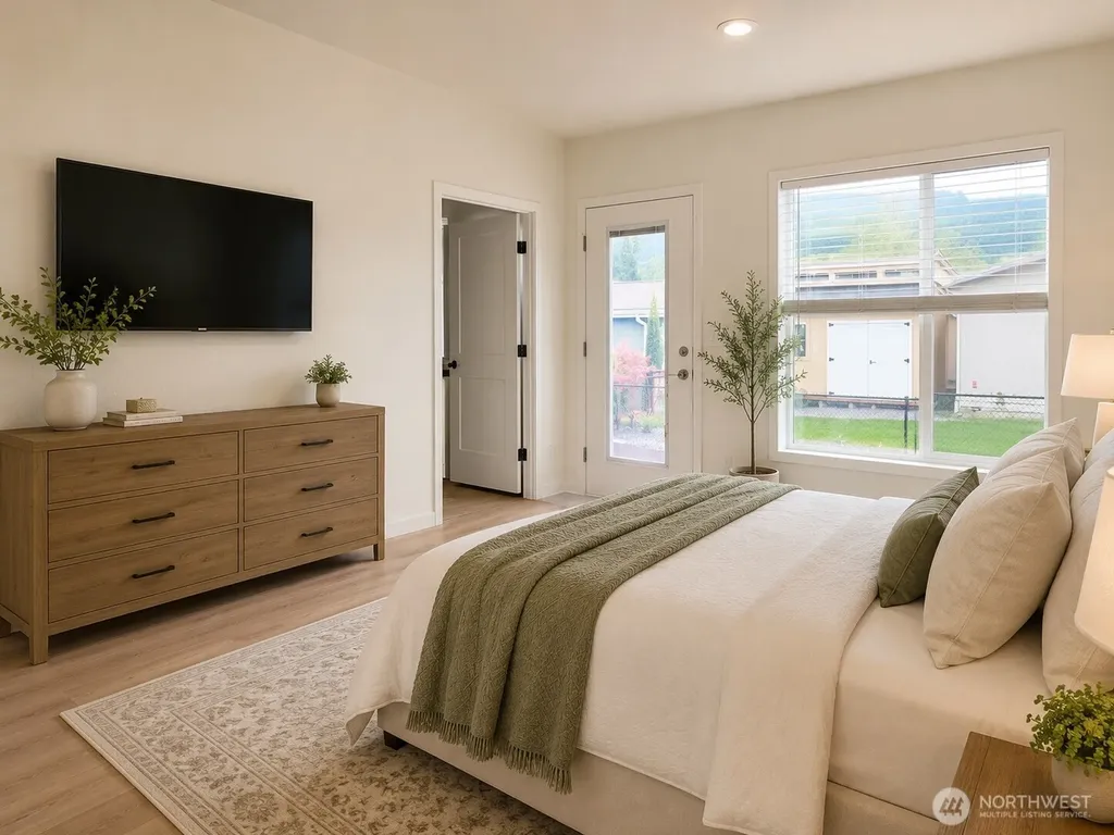 2113 Glacier Street Enumclaw WA 98022
