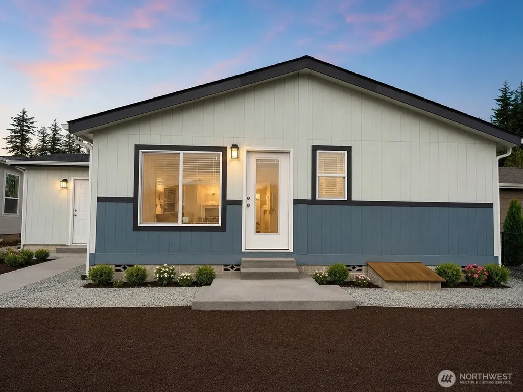 2113 Glacier Street Enumclaw WA 98022