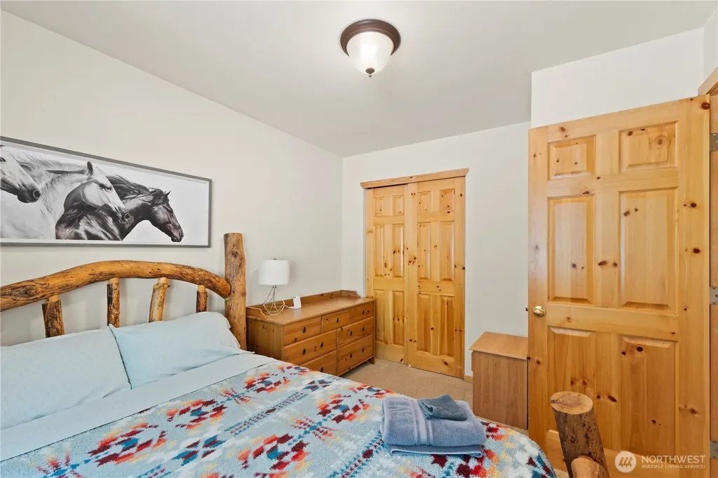 1302 Pine Loch Sun Drive Ronald WA 98940