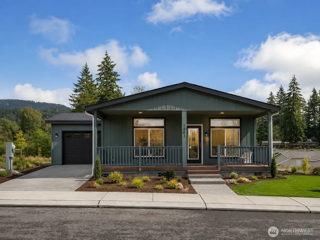 1961 Crystal Moutain Drive Enumclaw WA 98022