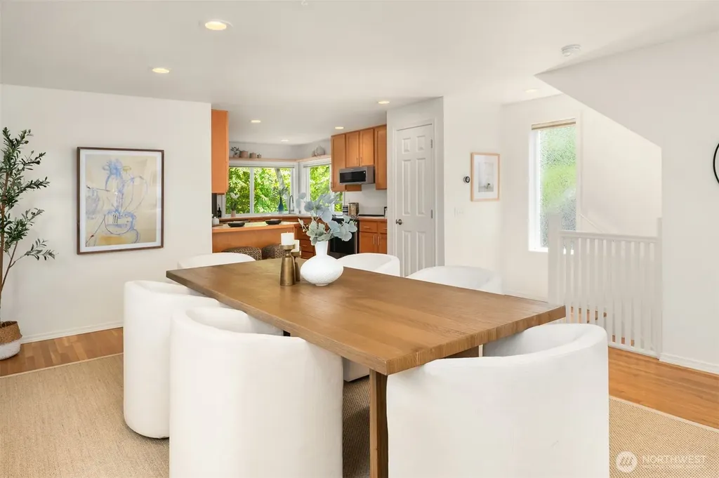 4054 54th Avenue SW Seattle WA 98116