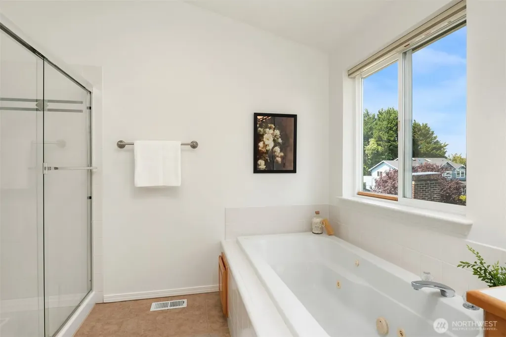 4054 54th Avenue SW Seattle WA 98116