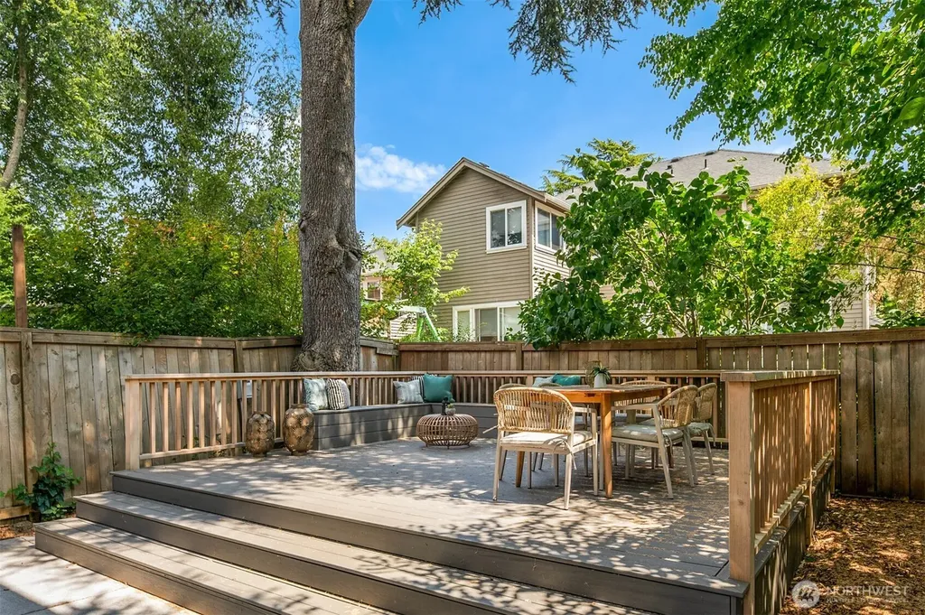 4054 54th Avenue SW Seattle WA 98116