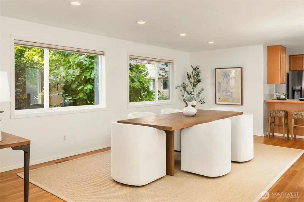 4054 54th Avenue SW Seattle WA 98116