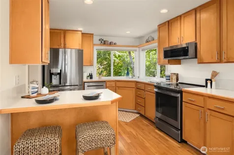 4054 54th Avenue SW Seattle WA 98116