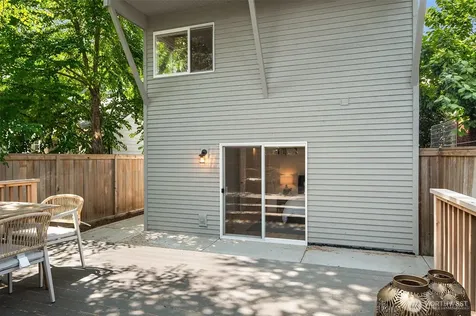 4054 54th Avenue SW Seattle WA 98116