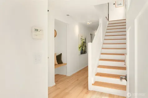 4054 54th Avenue SW Seattle WA 98116