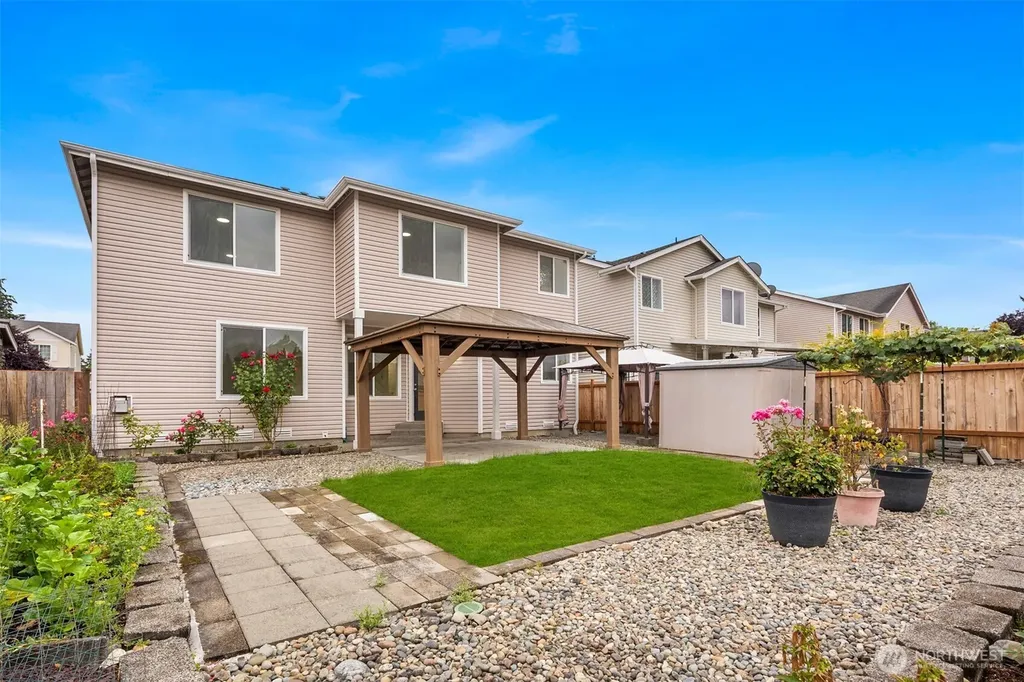 15506 67th Avenue Ct E Puyallup WA 98375