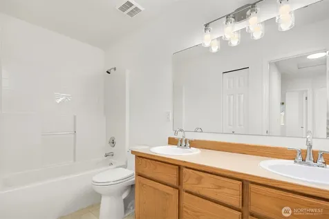 15506 67th Avenue Ct E Puyallup WA 98375
