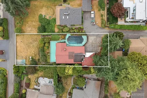 2444 72nd Avenue SE Mercer Island WA 98040