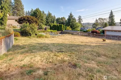 2444 72nd Avenue SE Mercer Island WA 98040