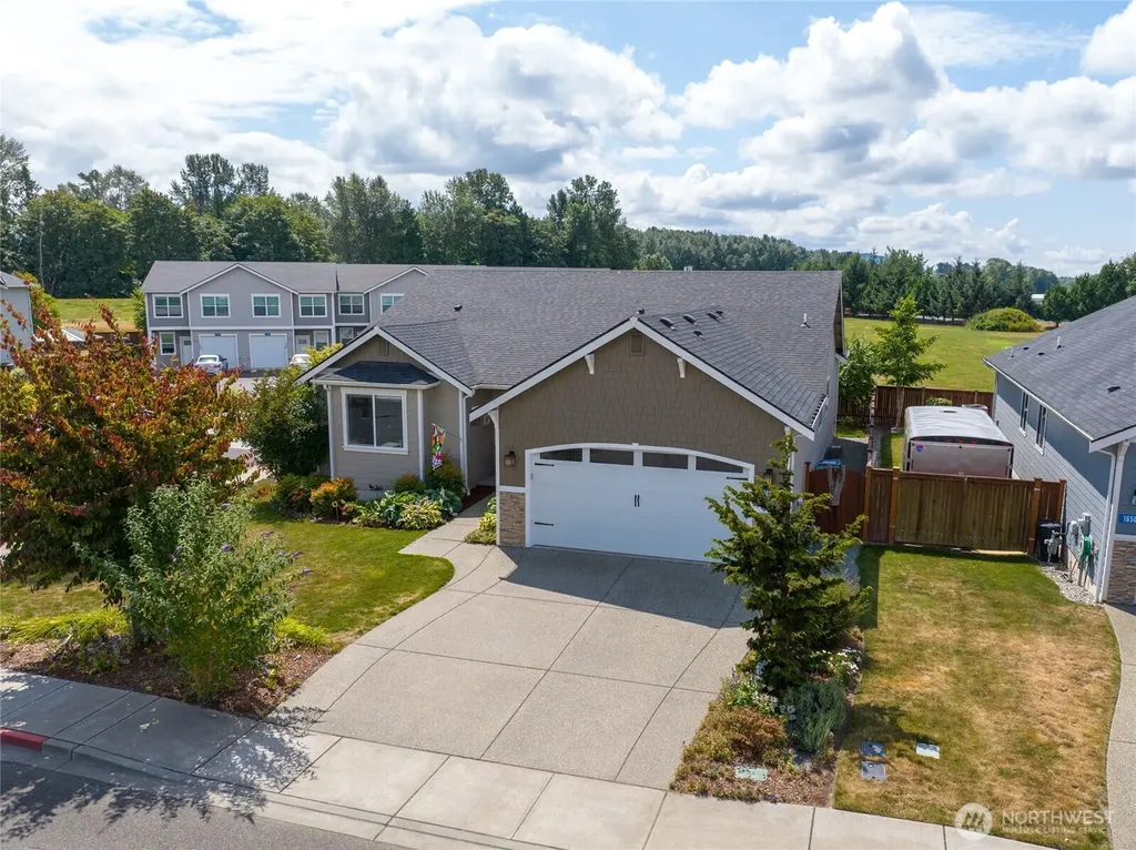 1668 River Walk Lane Burlington WA 98233
