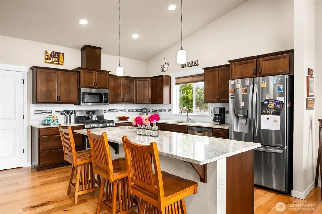 1668 River Walk Lane Burlington WA 98233