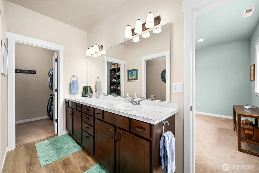 1668 River Walk Lane Burlington WA 98233