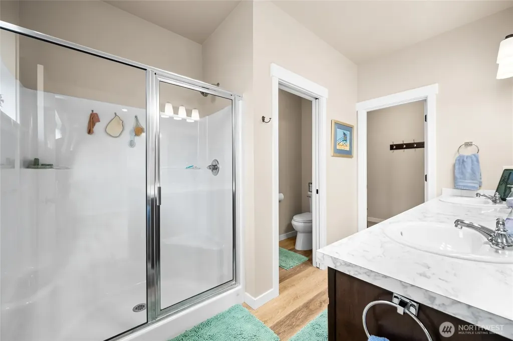1668 River Walk Lane Burlington WA 98233