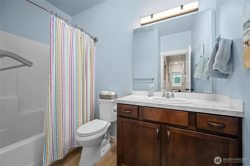 1668 River Walk Lane Burlington WA 98233