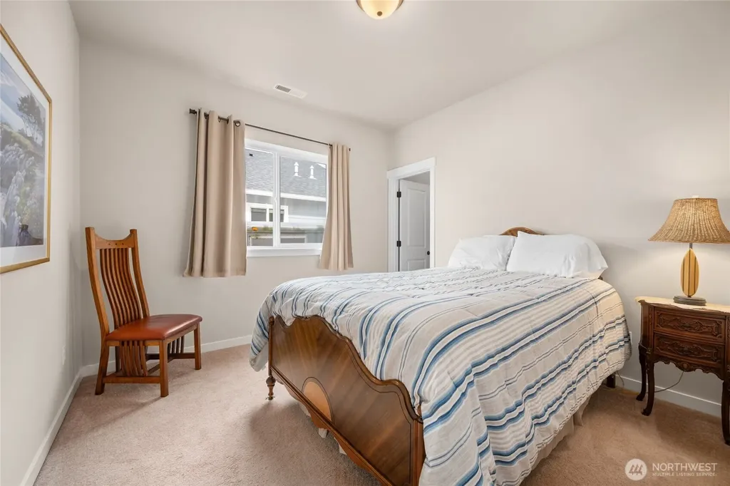 1668 River Walk Lane Burlington WA 98233