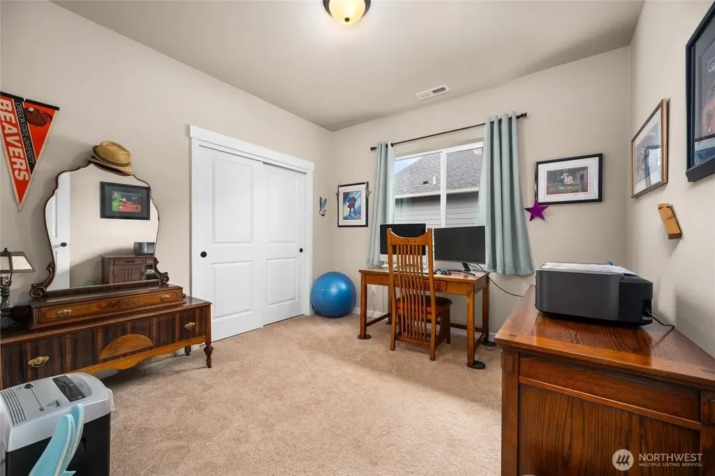 1668 River Walk Lane Burlington WA 98233