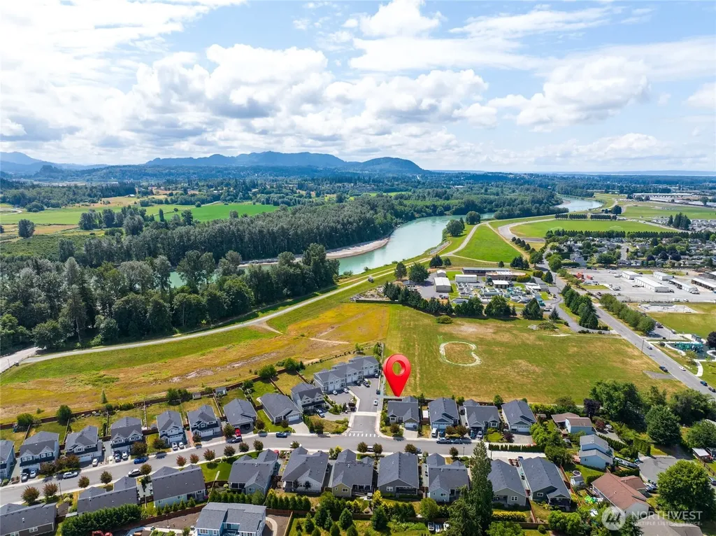1668 River Walk Lane Burlington WA 98233
