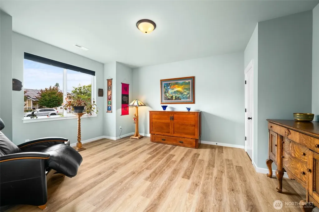 1668 River Walk Lane Burlington WA 98233