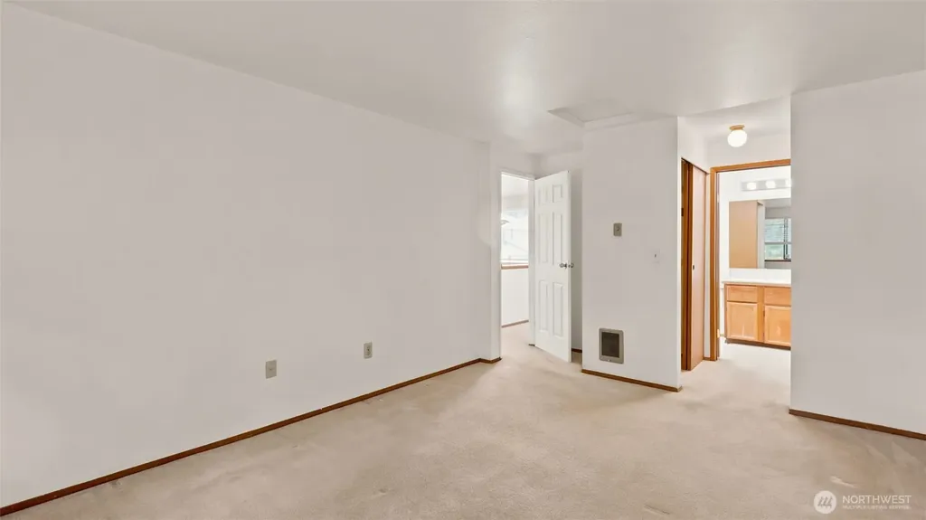 24931 109th Place SE Kent WA 98030