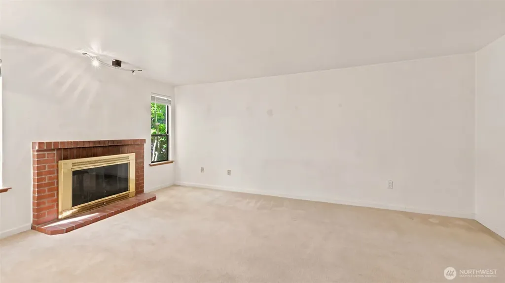 24931 109th Place SE Kent WA 98030