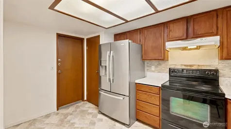 24931 109th Place SE Kent WA 98030