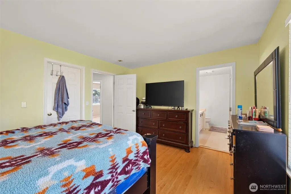 12516 SE 225th Court Kent WA 98031