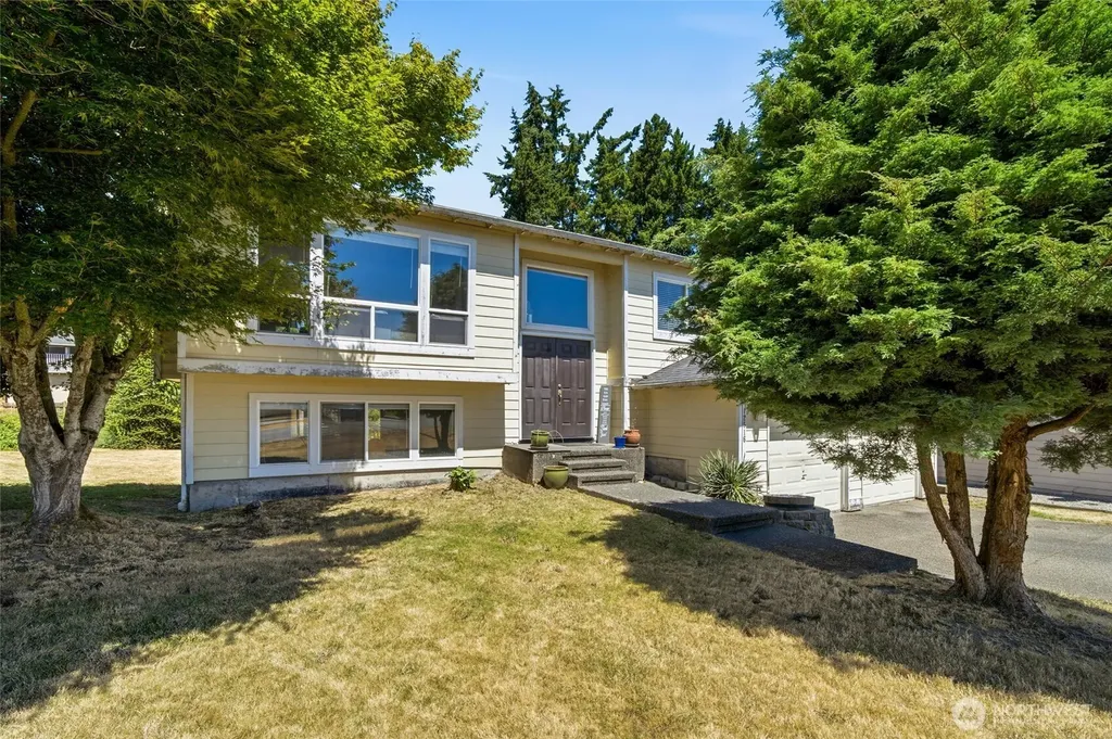 12516 SE 225th Court Kent WA 98031