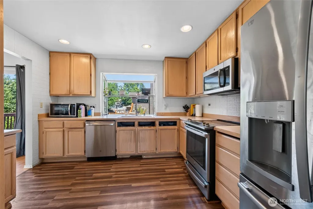 12516 SE 225th Court Kent WA 98031