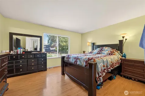 12516 SE 225th Court Kent WA 98031