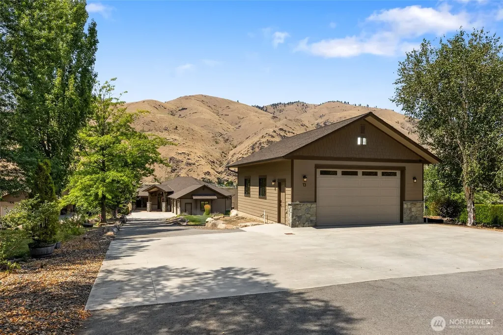13 Willwood Drive East Wenatchee WA 98802