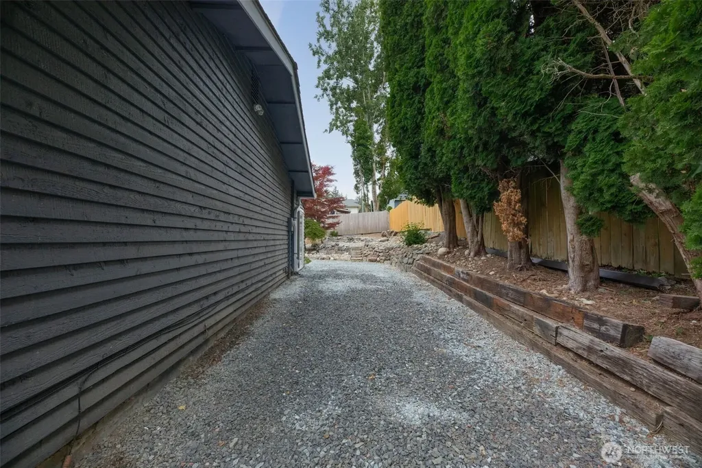2308 118th Drive NE Lake Stevens WA 98258