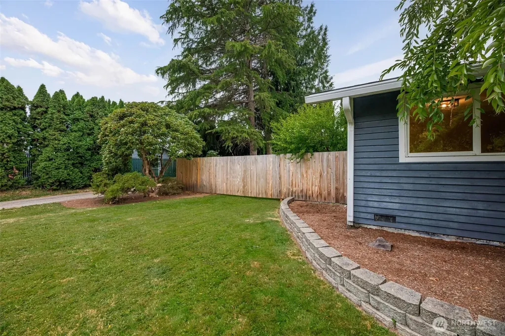 2308 118th Drive NE Lake Stevens WA 98258