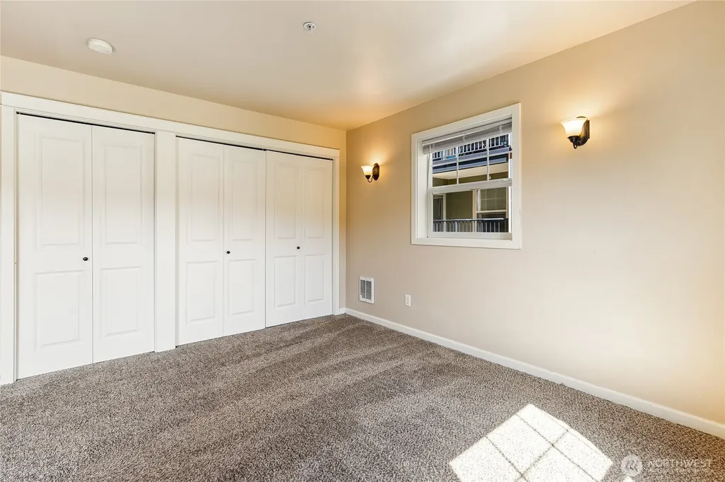 690 32nd Street Bellingham WA 98225