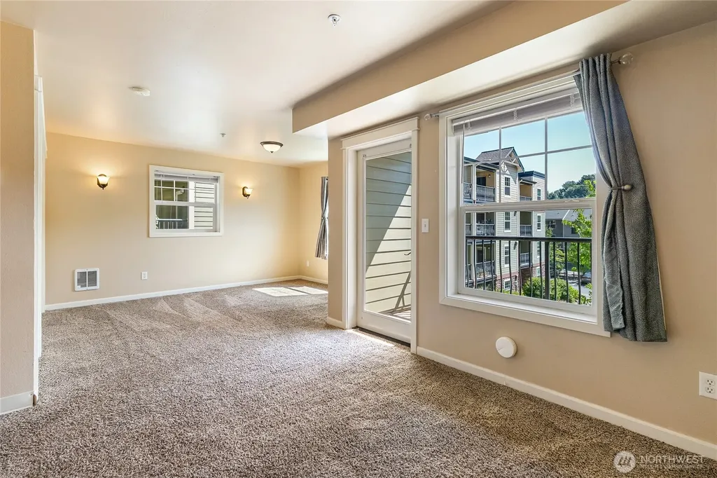690 32nd Street Bellingham WA 98225