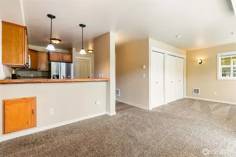690 32nd Street Bellingham WA 98225