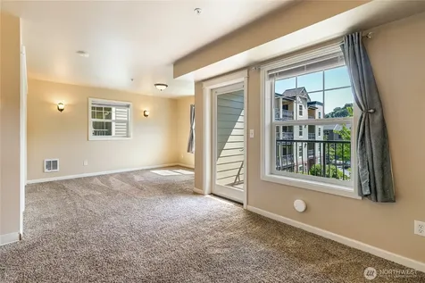 690 32nd Street Bellingham WA 98225