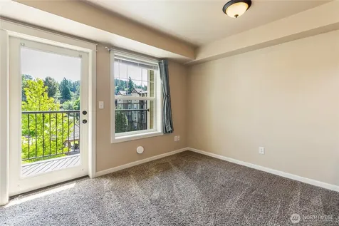 690 32nd Street Bellingham WA 98225